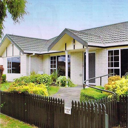 הוילה אגם טאופו Tui House מראה חיצוני תמונה